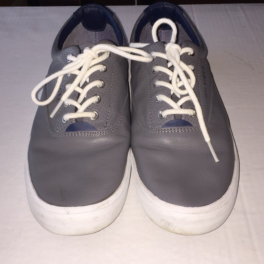 Tommy Hilfiger grey and blue tennis shoes